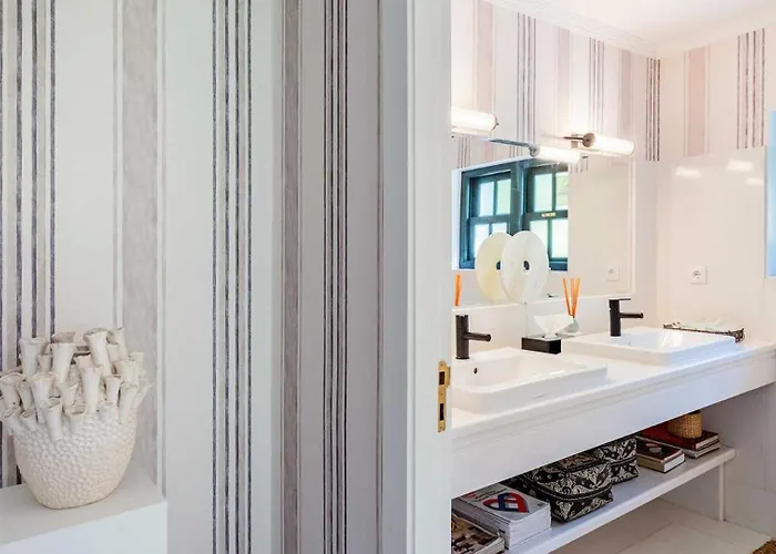 Riverside Heritage Douro Villa With Pool And Views 빌라 *