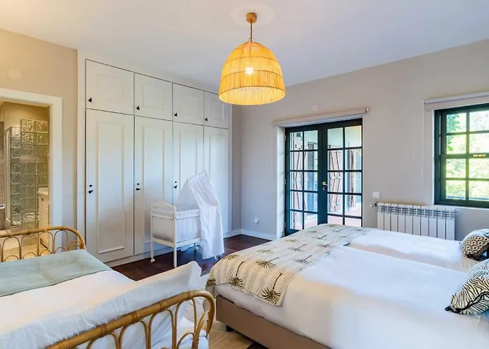 Riverside Heritage Douro Villa With Pool And Views 빌라